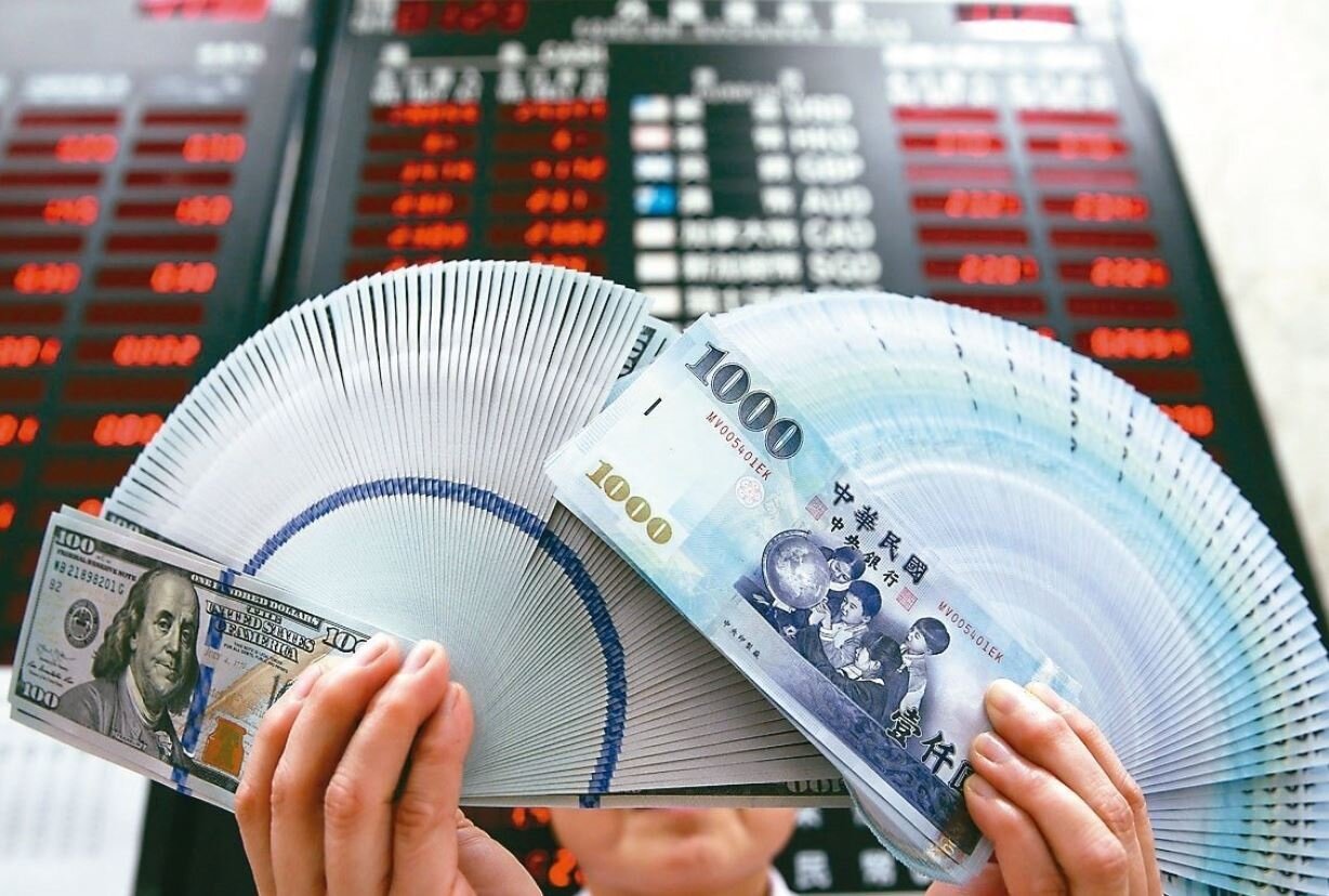 匯銀人士分析，農曆年間重要訊息，聚焦美國將在2月13日公布1月CPI數據，長假期間美國經濟數據若續強，推遲美Fed降息時間點，美元指數易強難貶，不利亞幣等非美貨幣表現。（聯合報系資料庫）