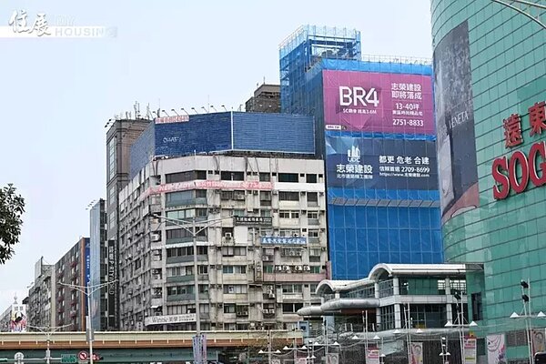 台北市15坪以下的預售套房物件,近兩年的平均單價高漲。示意圖/住展雜誌提供