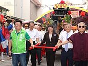 嘉市城隍夜巡　保佑民眾安居樂業