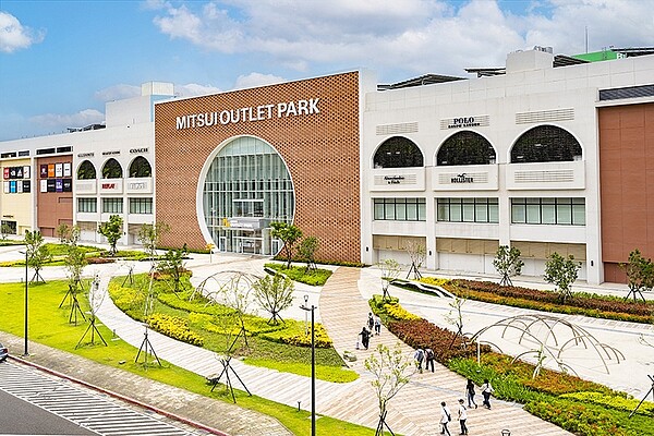 價格基期低?台南軌道房市「漲多休息後」再噴買氣 歸仁的高鐵特區房市推升,單價站穩3字頭,而距離台南高鐵站只要15分鐘車程的關廟區,近年也有建商進駐推案,房價比高鐵特區更為親民。圖/國產建材實業提供