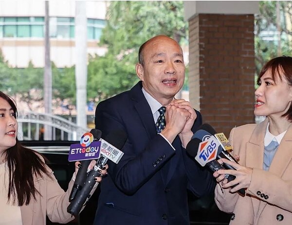 立法院長韓國瑜辦公室發文表示,朝野協商訂於2月19日上午10時30分,邀集立法院各黨團代表共同協商討論,就邀請陳建仁至立法院針對食安議題進行專案報告之形式進行討論。記者曾原信/攝影