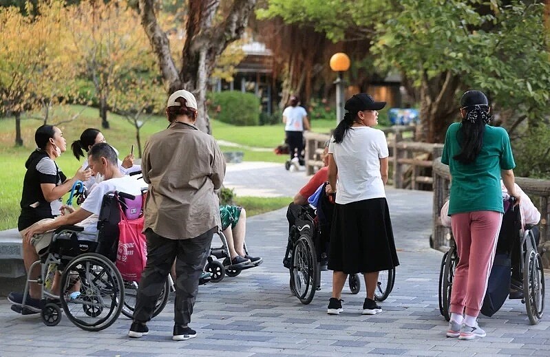 我國與即將開放印度移工來台,除了工廠移工外,是否開放至看護移工,仍待勞動部決定。本報資料照片