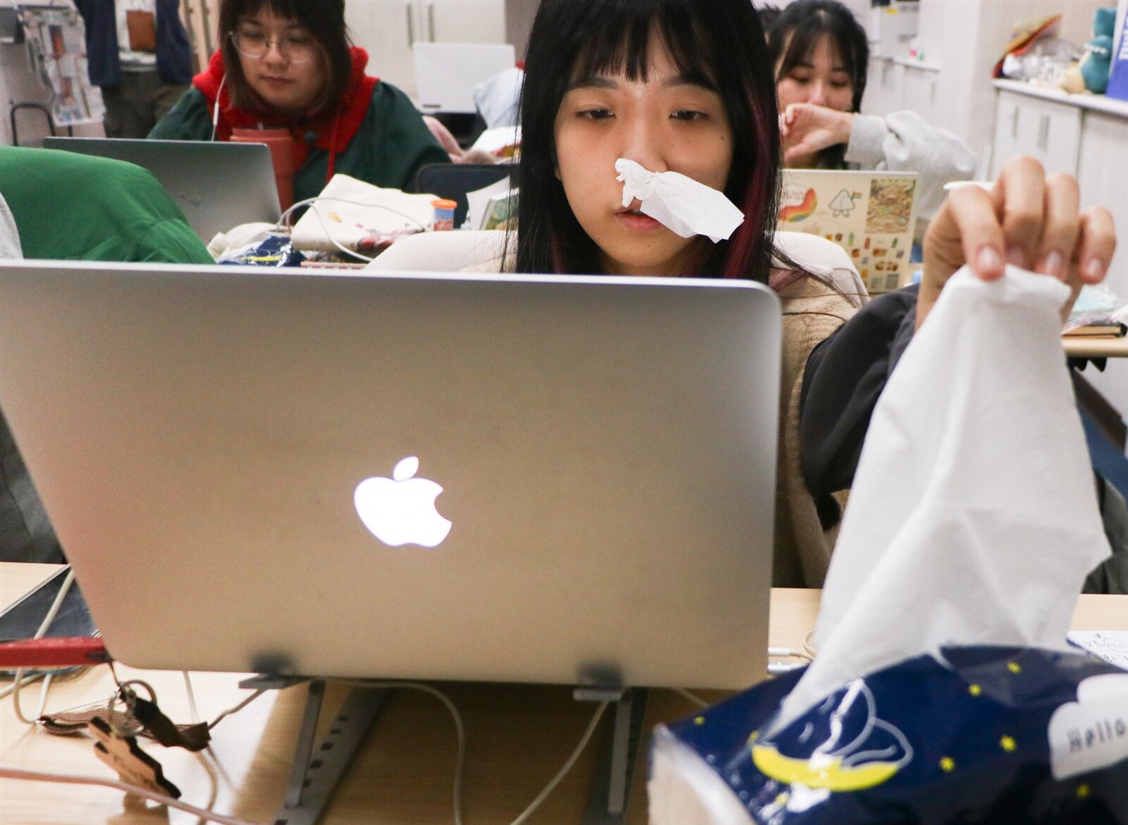 季節交替過敏大爆發,容易出現鼻子癢、眼睛癢、打噴嚏、流鼻水等症狀。示意圖/聯合報系資料照