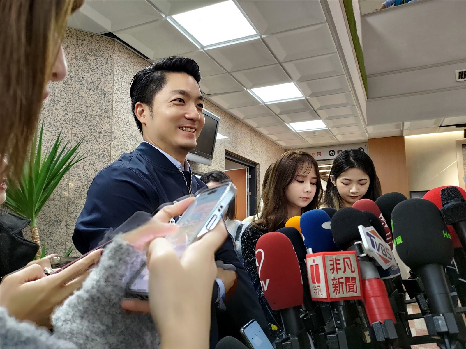 蔣萬安今表示,眾神祈福原創者也有另一組燈組在台南台灣燈會展出,不能說在台北是「華國美學」,在台南就是「本土特色」。記者林麗玉/攝影