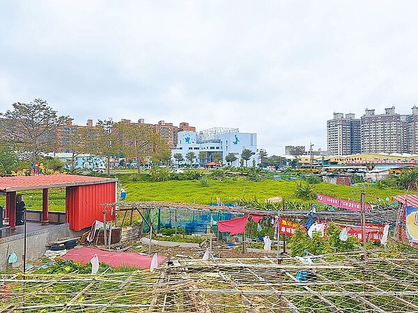 桃園市南崁五福國小重劃案在桃園市政府都發局和地政局努力下,已於2024年2月啟動重劃作業,終結40餘年閒置。圖/桃園市都發局提供