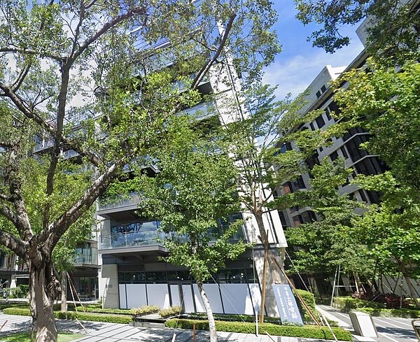 中山北路五段店面,去年由戶外用品業者以總月租百萬元租下,為2023年全台月租最高。 圖/台灣房屋