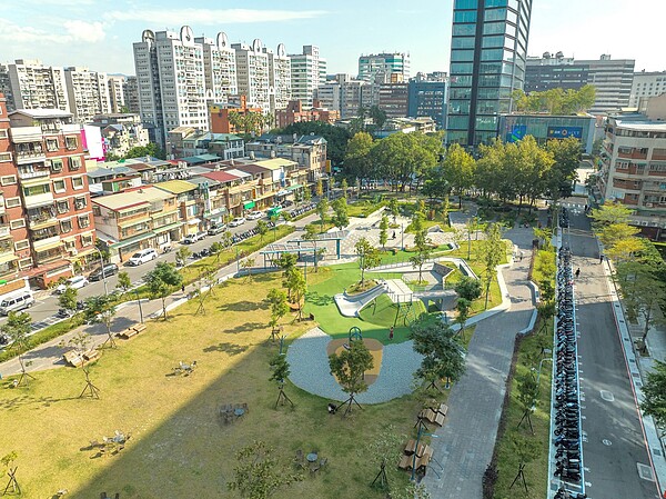 興國公園蜷曲鳥瞰圖。圖／台北市工務局提供
