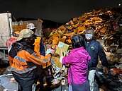 大掃除清過頭！現金、皮夾都扔了　清潔隊即刻救援忙翻