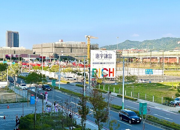 超額儲蓄率飆升「台灣錢淹脖子」瘋房地產、ETF 專家:會有這結局 房市。圖/好房網News記者蔡佩蓉攝影
