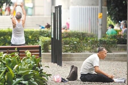 
高齡長者租屋困難，台北市議員詹為元提出市府應持續興建老人公寓，跨局處合作推動包租代管，讓房東有意願把房租給長者。（本報資料照片）
