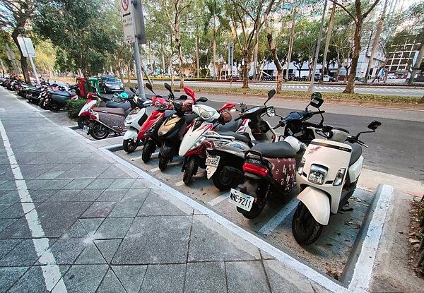 仁愛路4段施工後照片。圖／台北市政府提供