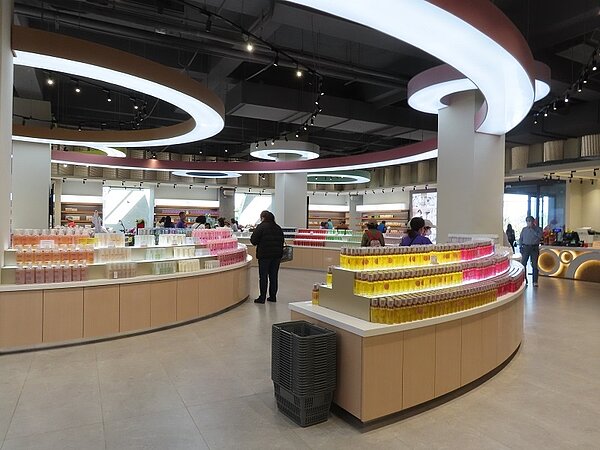 台南後壁「雅聞湖濱療癒森林」遭南市府開罰15萬元。圖／台南市政府經發局提供