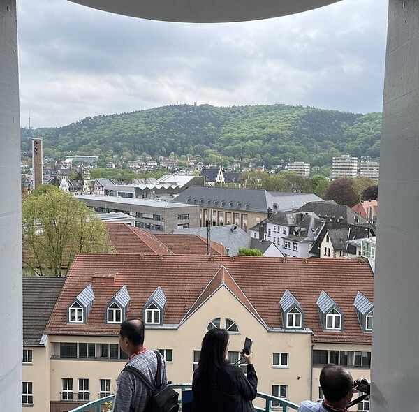 跟團遊歐洲,建議放開胸懷接受不同國情與文化。記者羅建怡/攝影