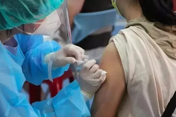 3月5日起,公費流感疫苗施打對象擴及全民,出生滿6個月且尚未接種流感疫苗者,即可接種施打。圖/聯合報資料照片