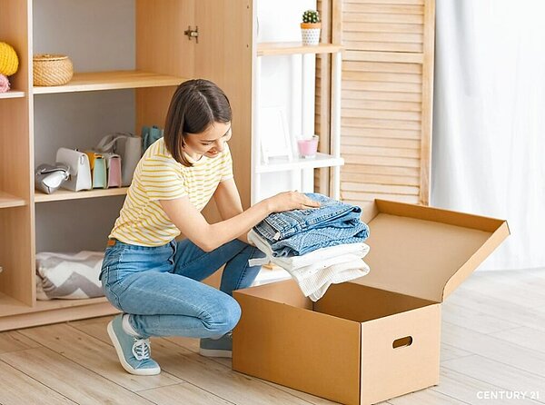 冬季使用過的衣物及寢具,務必清洗乾淨再收納。圖/21世紀不動產提供