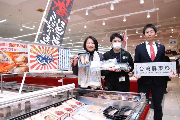 屏東物產上架熊本超市。圖／農業處提供