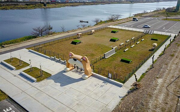 嬉濱海豚公園空拍照。圖/城市暨觀光發展處提供