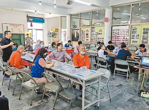 高雄市都發局於2月下旬邀集大樹區地方人士,針對大樹區發展舉辦整體規畫座談會,將把地方建議納入鄉村地區整體規畫。圖/高雄市都發局提供