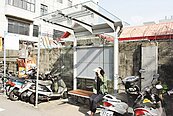 新竹候車亭全透光　民眾批：「有夠瞎」！