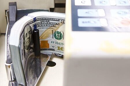 金管會5日公布,外資淨匯入50.75億美元(約合新台幣1,603億元),是繼2008年2月外資單月淨匯入72.58億美元後的同期新高。圖∕本報資料照片