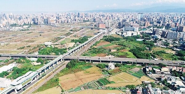 台中市政府提醒烏日九德地區區段徵收未受領土地補償費對象,請儘速向市府地政局申領以保障自身權益。圖/台中市政府提供