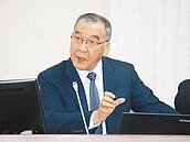 台海瀕臨動武　國防部長爆睡不好