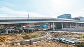 高雄火車站新站體陸續完工…公車站面對停車場　民代憂互相搶道