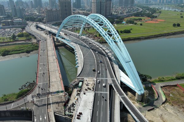 中正橋主橋新北往臺北方向，自3月16日起改道新橋通行。圖／台北市工務局提供