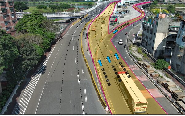 中正橋第2-1階段新北往台北改道開放行駛動線（新北端）。圖／台北市工務局提供
