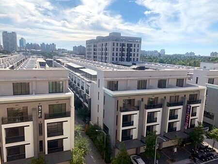 南台灣原本以透天厝交易為主,近十年來透天交易占比卻直直落。圖∕本報資料照片