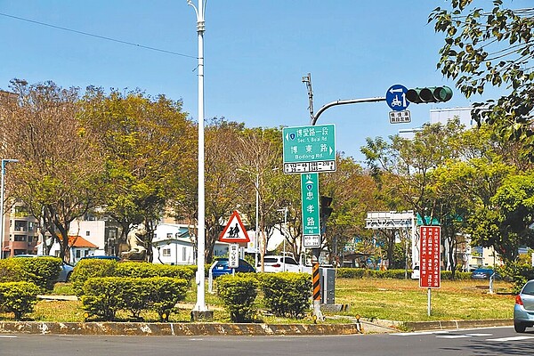 台18線阿里山公路原始起點在嘉義市忠孝路與博東路口，嘉義市長黃敏惠籲請中央將台18線里程起點改回嘉義市，並建置永久性地標。（嘉義市政府提供／呂妍庭嘉義傳真）