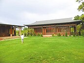 博士無師自通　廢料造庭園