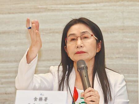 食藥署長吳秀梅13日表示,跨部會通力合作維護食安,藉由嚴格把關源頭,遏止不法行為。(王英豪攝)