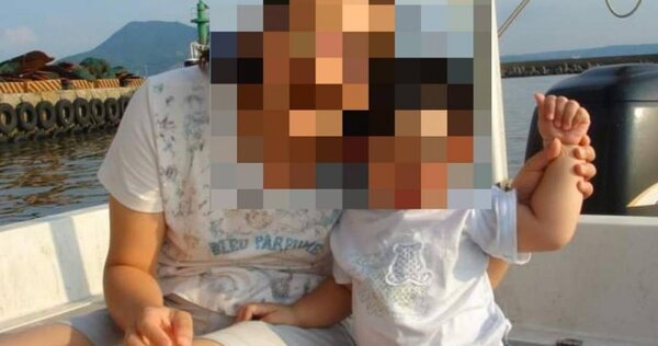 劉姓保母在臉書上PO出摟孩親密照，卻涉嫌虐死年僅1歲半的男童剴剴。（圖／翻攝自當事人臉書）