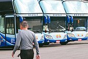 遊覽車駕駛　半年嚴重違規3次擬回訓