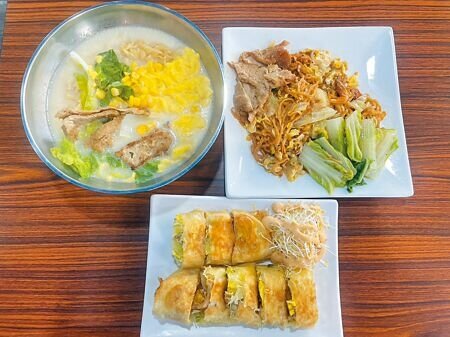 「雲端廚房」已經成為近年餐飲市場最新關鍵字,雲端廚房又稱「虛擬餐廳(VIRTUAL KITCHENS)」,是以外送業務為主的餐廳概念,讓業者可以從現有的廚房直接運作,並透過Uber Eats、Foodpanda等外送平台販售餐點料理。(洪浩軒攝)