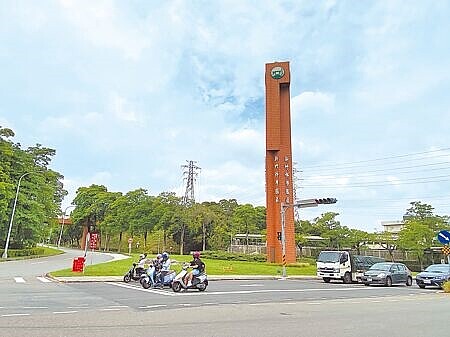 
新竹科學園區硬碟大廠台灣力森諾科關廠有500餘名員工遭資遣。（陳育賢攝）
