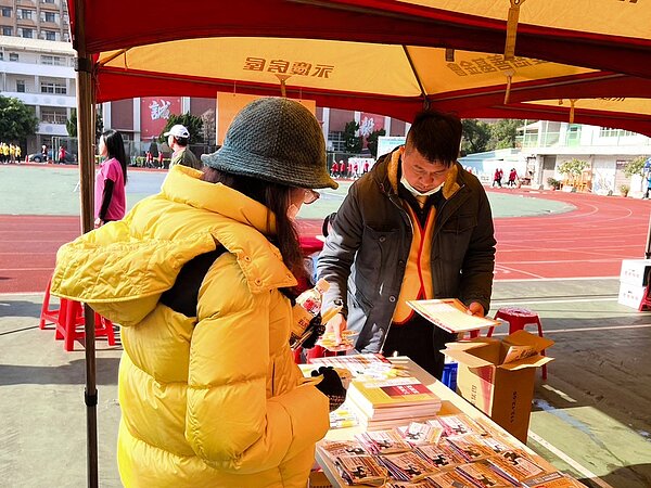 永慶房屋支持各種運動賽事,提供活動帳篷與物資,出動人力推動運動風氣,打造活力的社區。