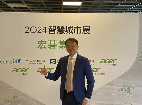 宏碁董事長陳俊聖談電價,強調漲價不能解決台灣用電問題。攝影/王郁倫