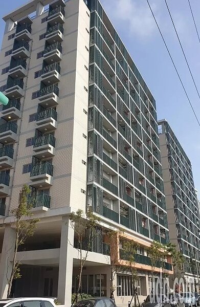 桃園市政府訂定社會住宅租金與內政部版本不同。圖為蘆竹區的社宅。圖/記者鄭國樑攝影