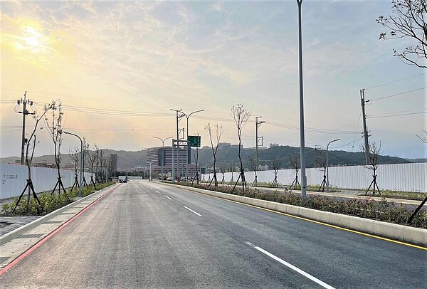 塭仔圳領航路將於本月26日下午通車。圖／新北市地政局提供