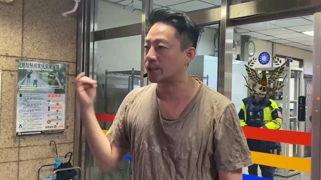 汪小菲和大S離婚後風波不斷,昨天晚間再衝警局控大小S濫用藥物。記者沈昱嘉/攝影