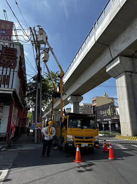 台電公司表示,會發生停電是電線遭不明外物碰觸受損。圖/台電提供