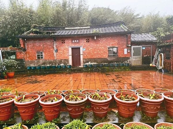 新北三芝源興居是已故前總統李登輝故居。圖/新北市議員鄭宇恩提供