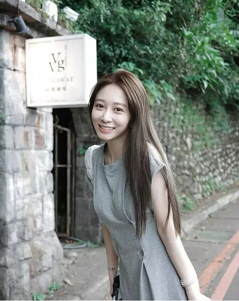 篠崎泫驚爆自己待過至少7個寄養家庭。 圖/擷自facebook。