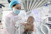 催生政策失效　中國去年出生956萬人　2孩不到4成