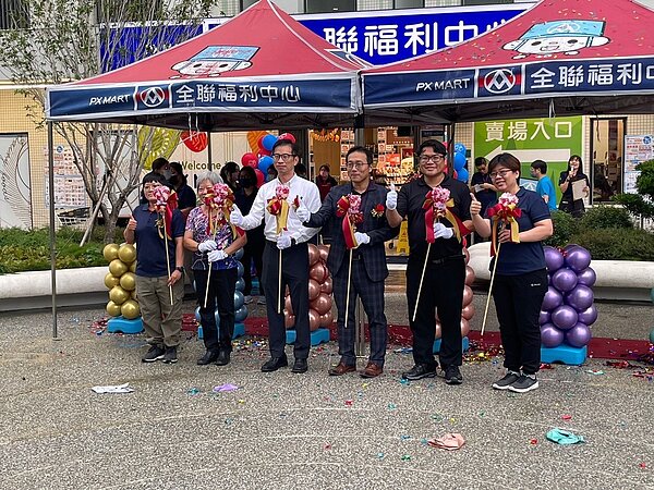 全聯福利中心已於10月6日進駐凱旋青樹社宅1樓店鋪。圖/高雄市政府提供