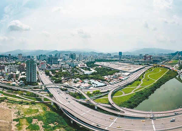 新北市新店十四張B單元都市計畫在中央審11年,終於在今年年中由內政部都委會審議通過。圖/新北城鄉局提供