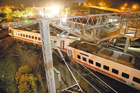 台鐵普悠瑪列車在新馬站發生出軌翻車事故，至今（21）日屆滿5年。（本報資料照片）