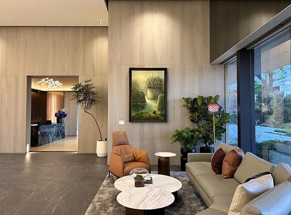 文化部與內政部共同推動「社宅藝享計畫」,首波以10億元公共藝術基金規模,達成10年合作計畫,藉由藝術銀行的專業及資源,長期協助社會住宅公共空間的藝術策展。圖為示意圖。圖/台灣美術基金會提供